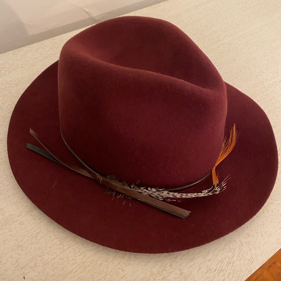 Delux 100% Wool Hat - Picture 2 of 8